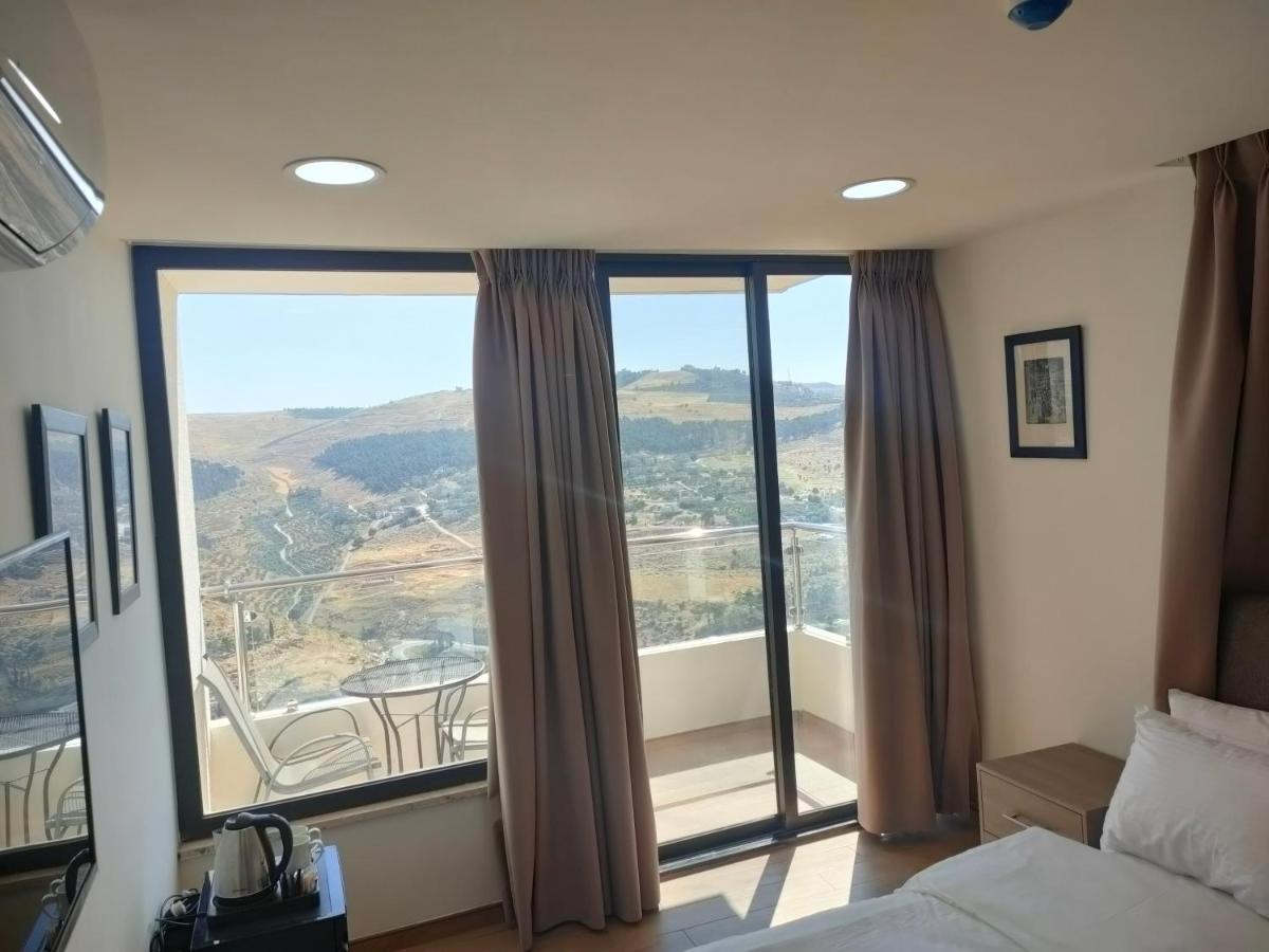 Sindyan Resort Amman Exteriör bild
