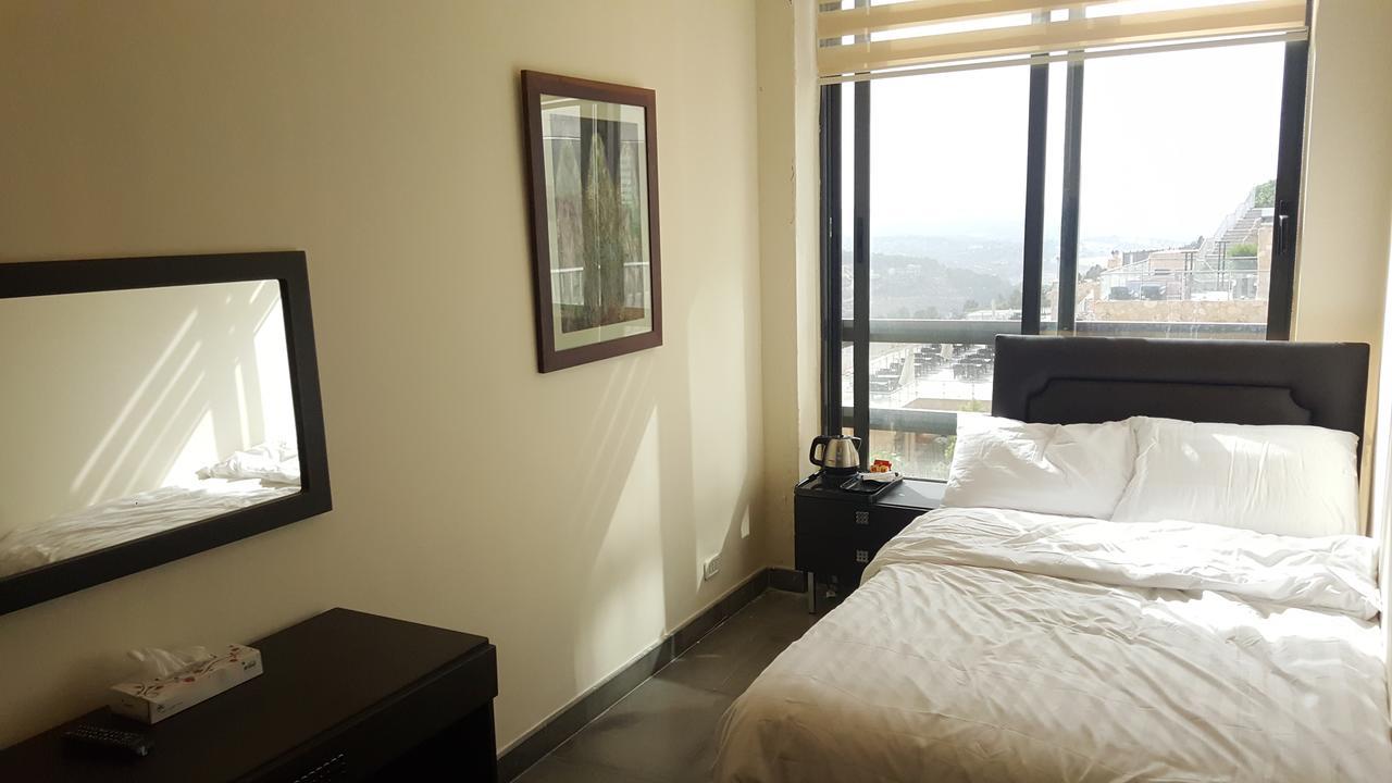 Sindyan Resort Amman Exteriör bild