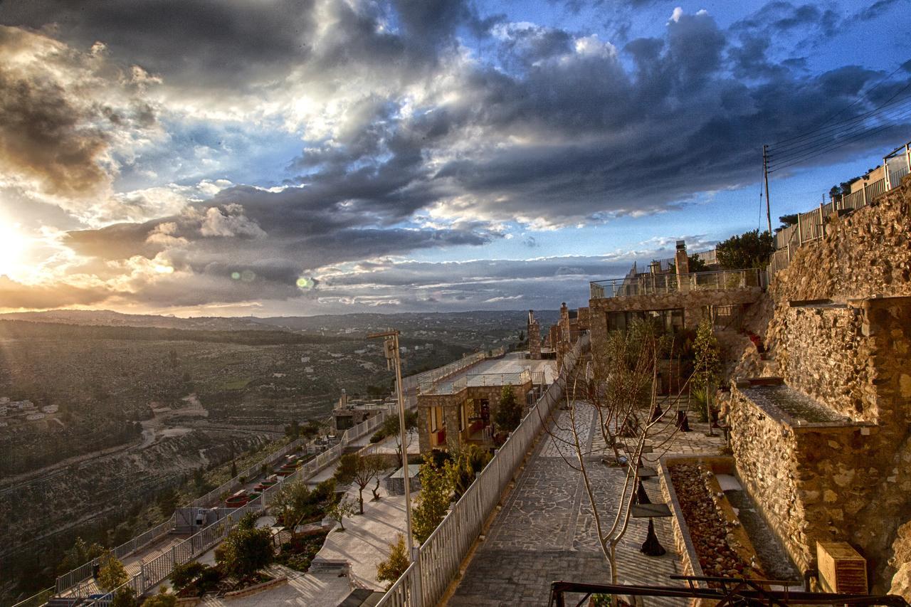 Sindyan Resort Amman Exteriör bild
